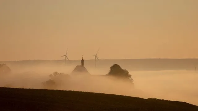 Wetter: Mildes und wechselhaftes Herbstwetter in Bayern