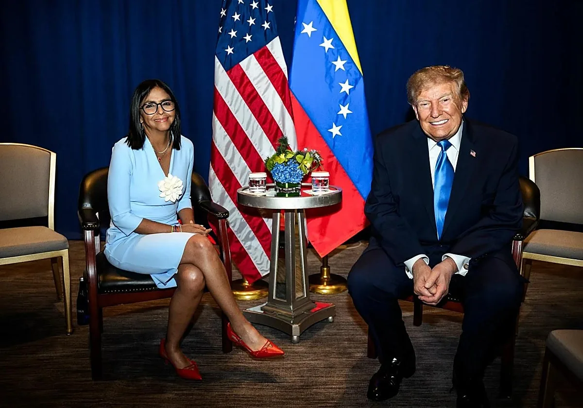 Delcy Rodríguez blanquea su imagen en el exterior sin poner fecha a las elecciones