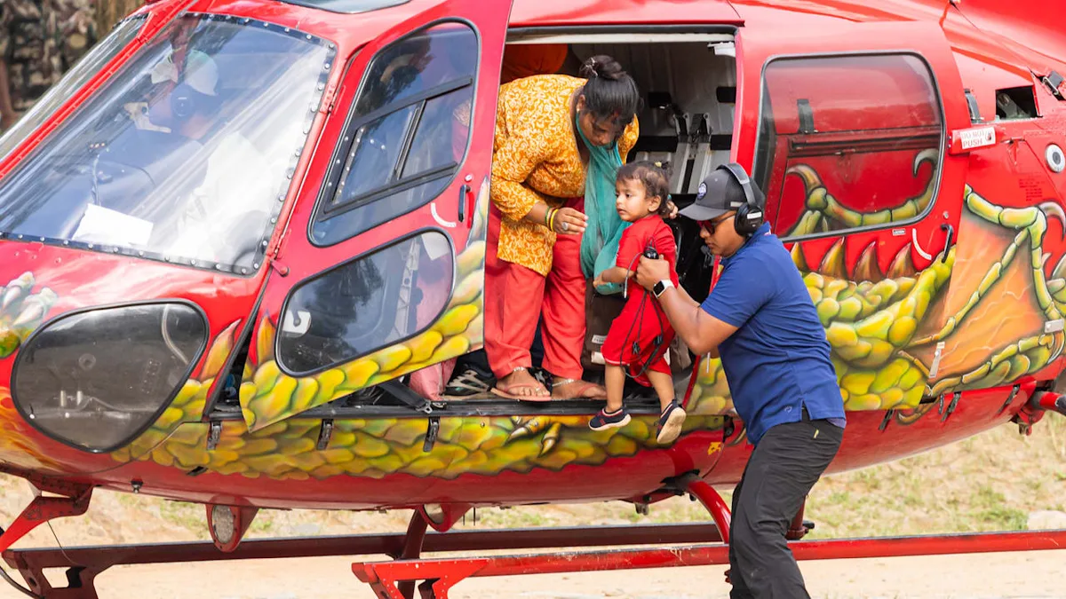 Dramatische Szenen zwischen Leben und Tod - BILD bei den Heli-Rettern von Nepal