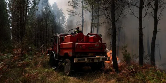 EN DIRECT, incendies et canicule : 64 départements en vigilance orange samedi, soit dix-neuf de moins que la veille