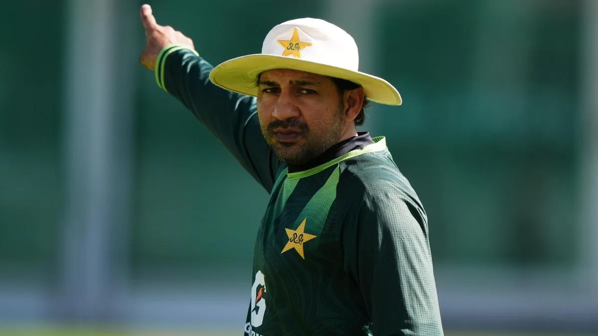 Pakistan sacks head coach, sends 7 players home, ahead of 3rd Test in England