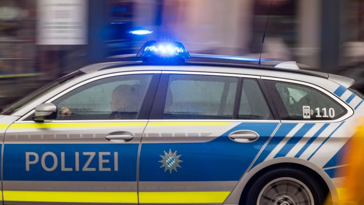 Teilsperrung A3: Speisereste auf A3: Verkehr eingeschränkt