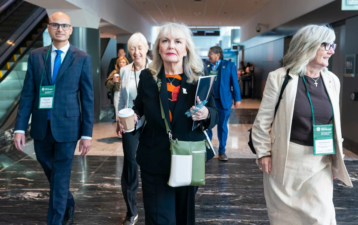 B.C. Conservative Leader Kerry-Lynne Findlay vows to stay as party faces turmoil