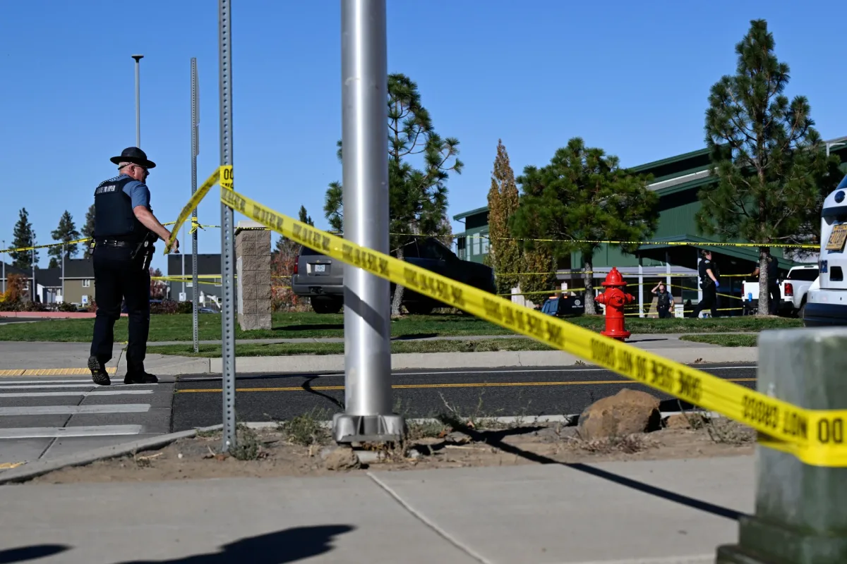 Varios heridos por tiroteo en escuela primaria de Oregon, EEUU