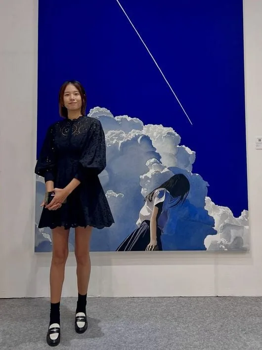 '싱글맘' 조윤희, 오랜만에 연예인 분위기…170cm 우월한 각선미