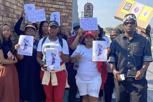 Family of slain Belhar mother enraged as murder-accused berk appears in dock