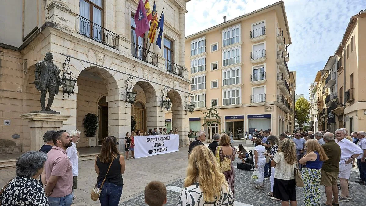 Manifestaciones en apoyo a Ceuta en toda España y concentraciones contra el racismo, en directo