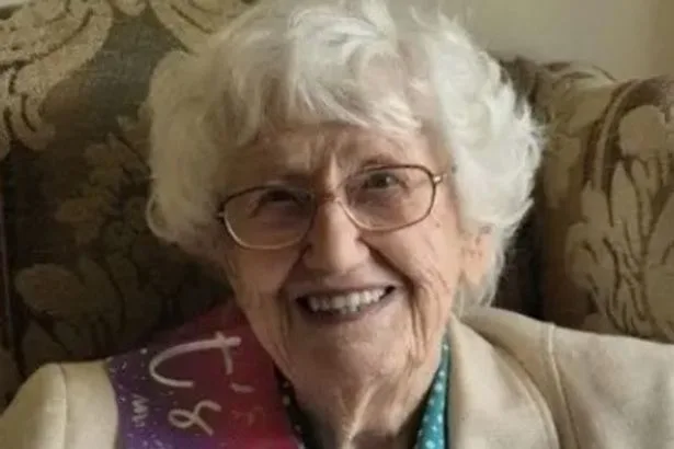 WW2 hero turns 107 and says the secret to a long life is so simple