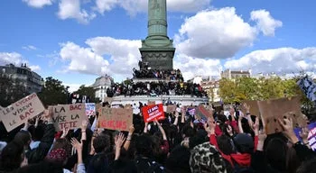 Confrontos entre estudantes e a polícia agravam-se em Paris
