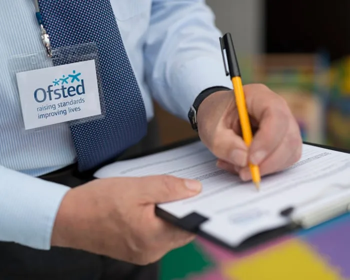 Headteachers threaten strike ballots after losing confidence in Ofsted