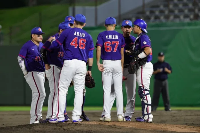 15:0 콜드승 → "새벽 4시에 취침" 또 터진 AG 운영 문제…대만 대표팀에 무슨 일이?