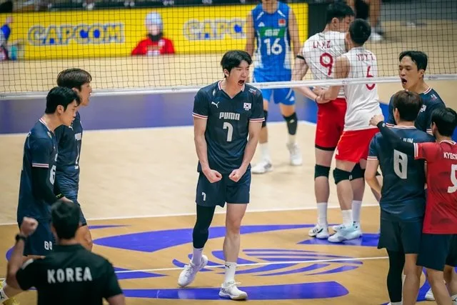 22살 세터 한 명 들어갔을 뿐인데…한국, 7년 만에 亞 선수권 4강 진출