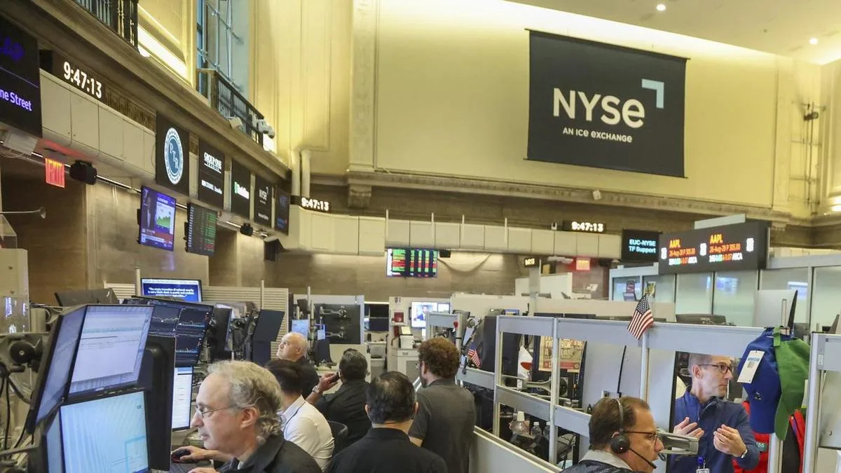 Wall St climbs on August inflation report, oil slides