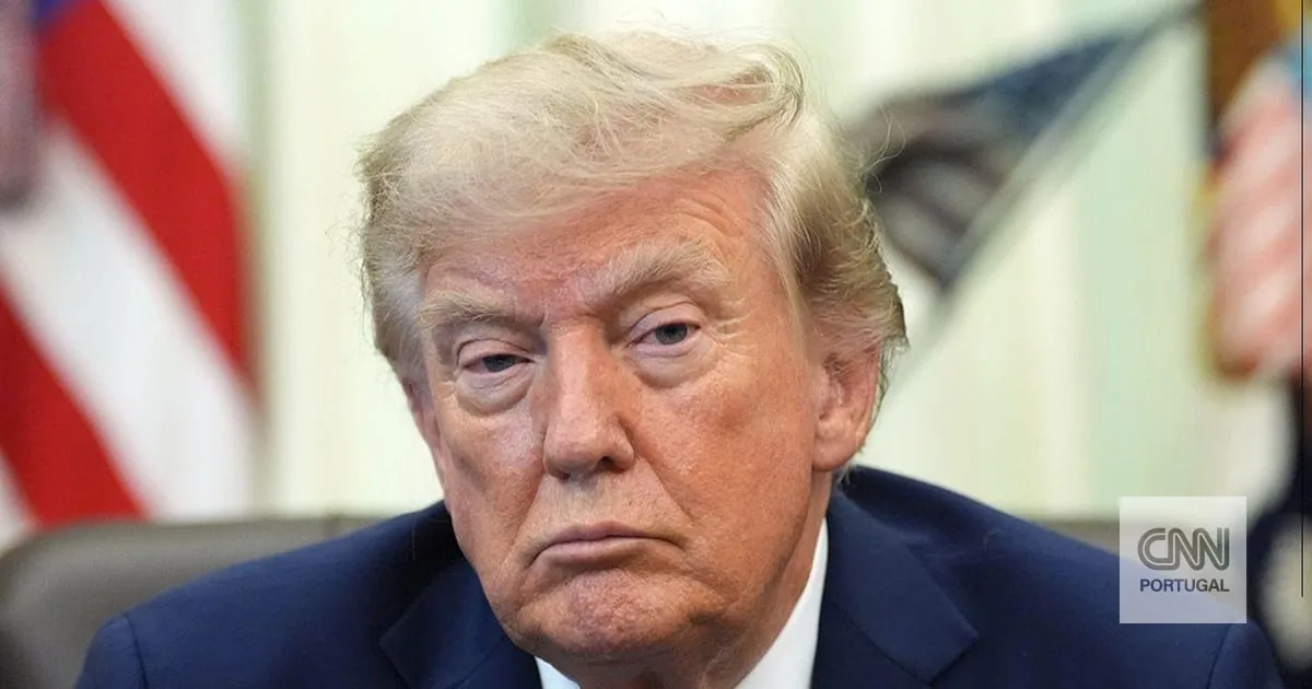 Trump manda calar repórter da CNN que lhe perguntou sobre Coreia do Norte