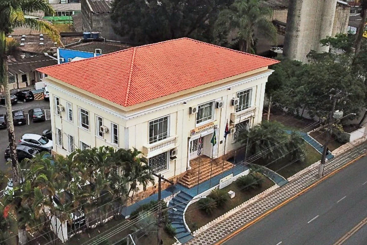 Prefeitura abre vagas de estágio para estudantes dos ensinos médio e superior em Registro