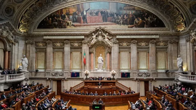 Parlamento aprova voto por procuração para eurodeputadas grávidas