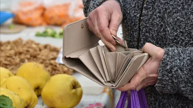Mais de 500 mil pessoas vivem com menos de 482 euros por mês em Portugal