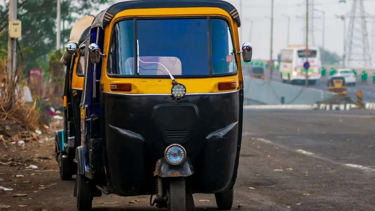 Maharashtra Auto, Taxi Drivers Get To 1 Year To Learn Marathi: D Fadnavis