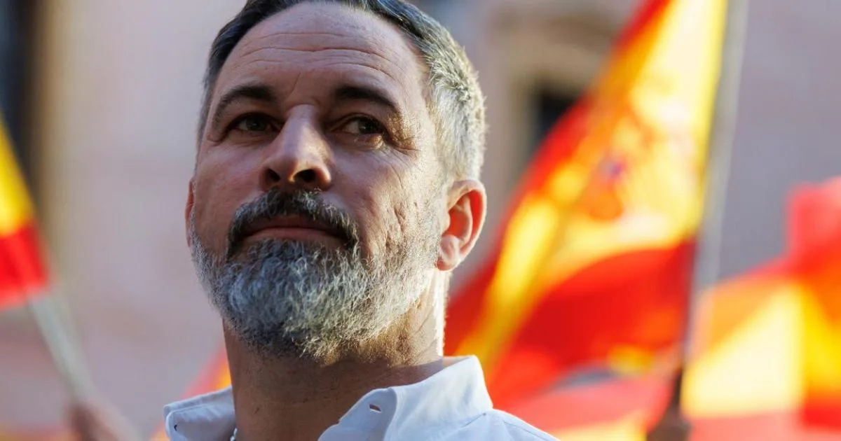 Las encuestas internas de Vox pronostican una subida de Sánchez y que incluso podría repetir Gobierno