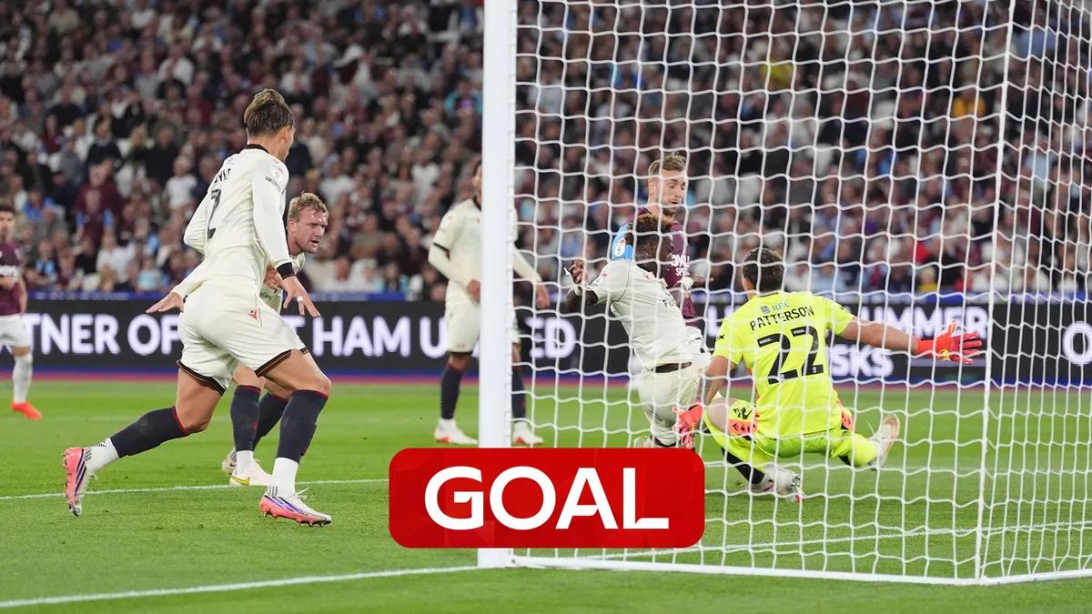 'Beautifully worked, perfectly finished!' | Bowen strike opens the scoring