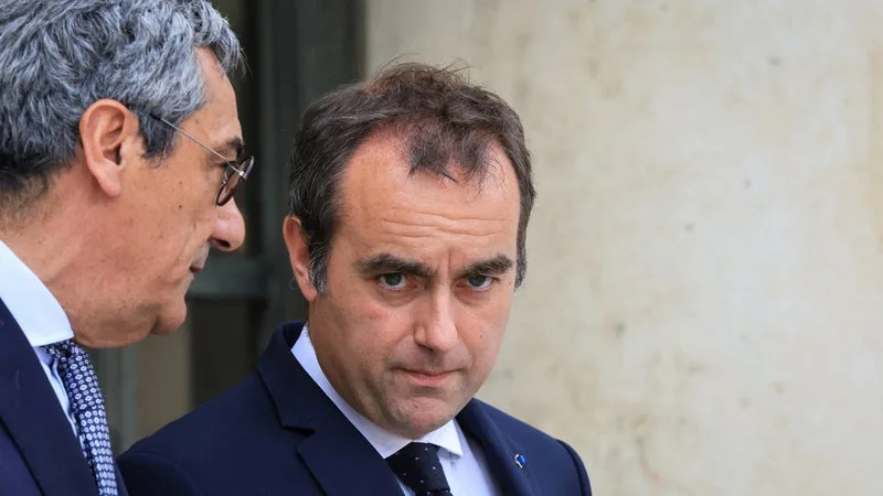 Un effet visible à la pompe "début novembre": Sébastien Lecornu recevra lundi les distributeurs "pour organiser concrètement" la baisse attendue des prix après le déblocage des stocks stratégiques
