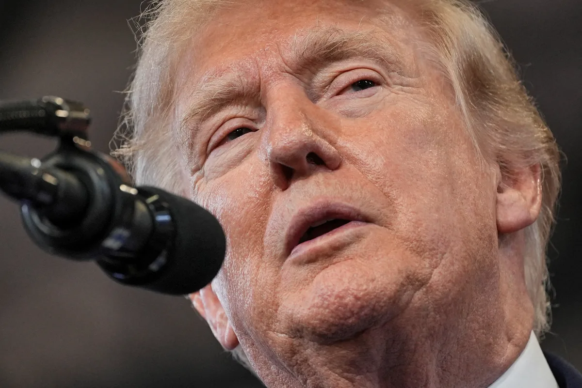 Trump diz 'basta' em reação às tarifas de retaliação do Canadá