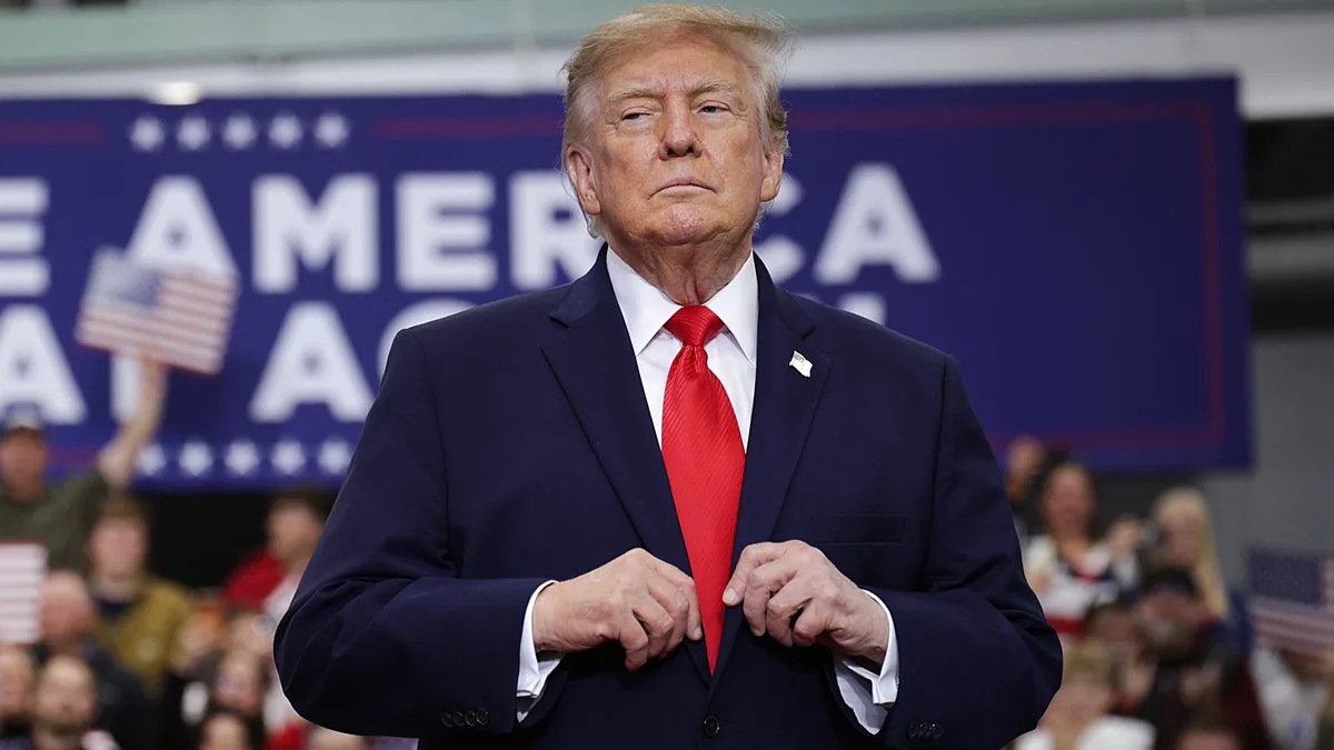 Trump Plays it Safe With Panic Tour Through Red America