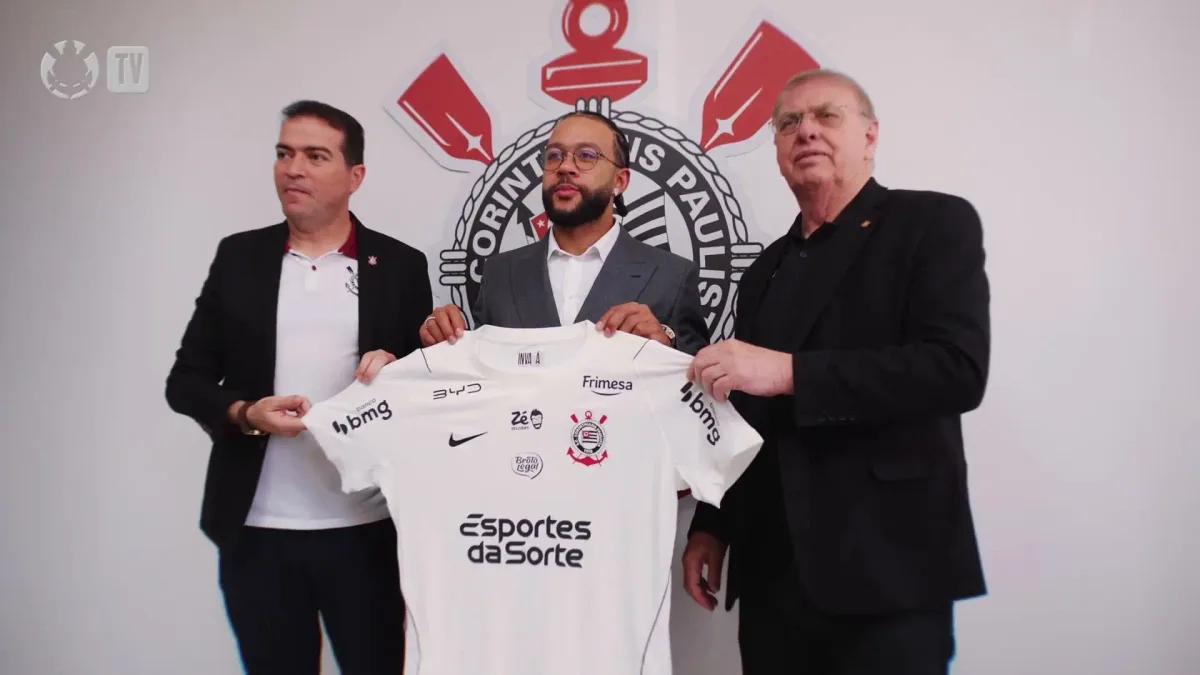 Memphis renova com o Corinthians: ‘Apoio da torcida foi algo extraordinário’