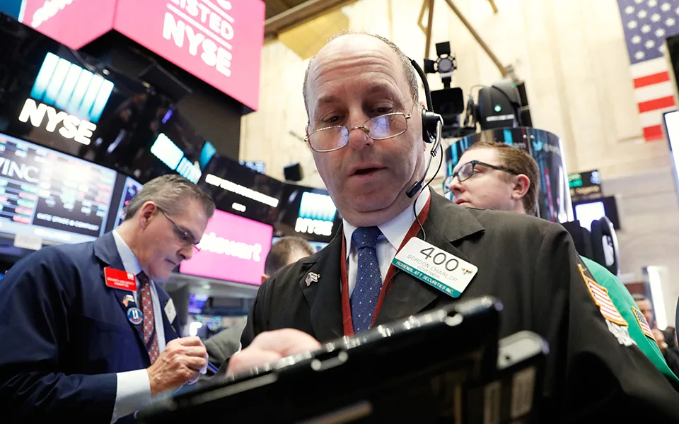 Wall Street cai com inflação mais alta e temores de novas subidas de juros