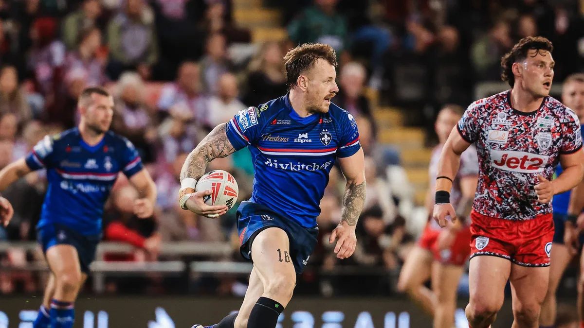 Wakefield beat Leigh to set up play-offs rematch as Warrington finish third