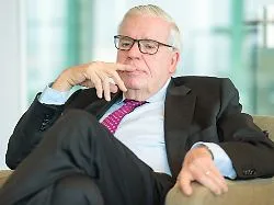 Investitionen am Lebensende: Das "fast erschreckende" Firmenimperium des Klaus-Michael Kühne