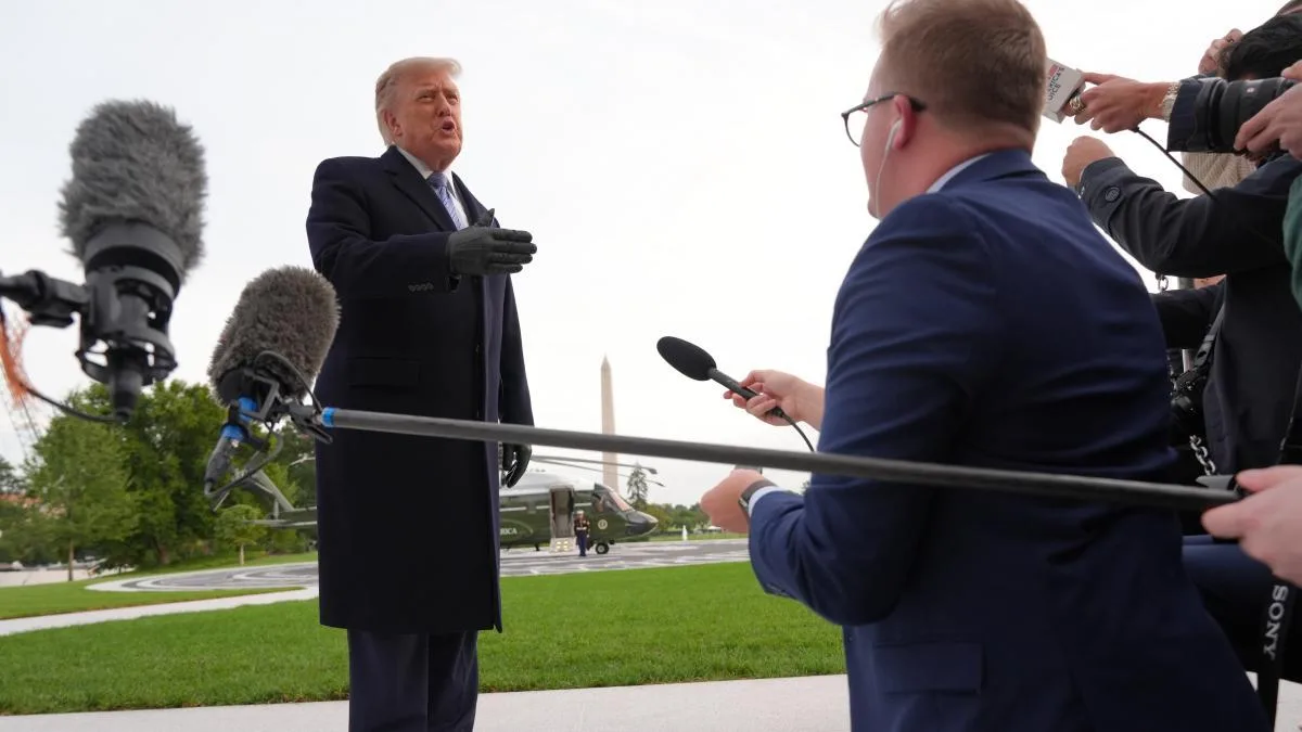 Los periodistas vetados acceden finalmente a la Casa Blanca tras la pugna judicial con Trump