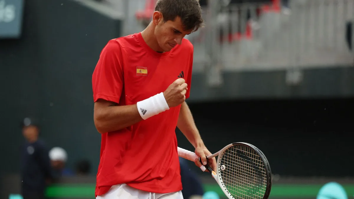 Jódar arrolla a Garín y pone a España a un paso de la fase final de Bolonia (6-0 y 6-2)
