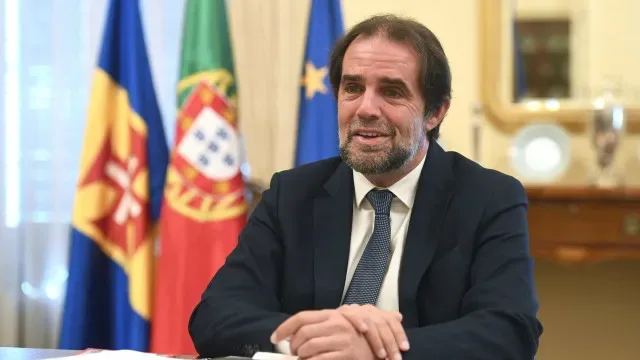 TAP: Albuquerque diz que serviço para as regiões continuará assegurado