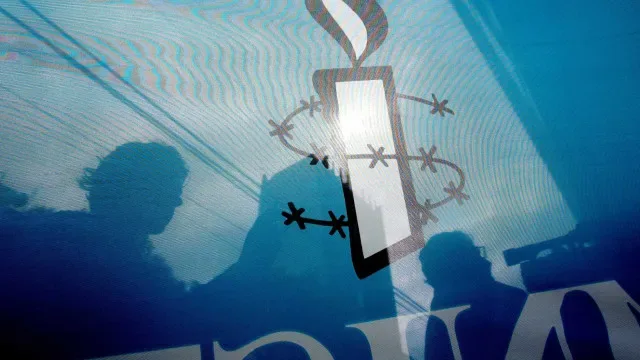 Amnistia pede aos EUA transparência sobre ataque a escola no Irão
