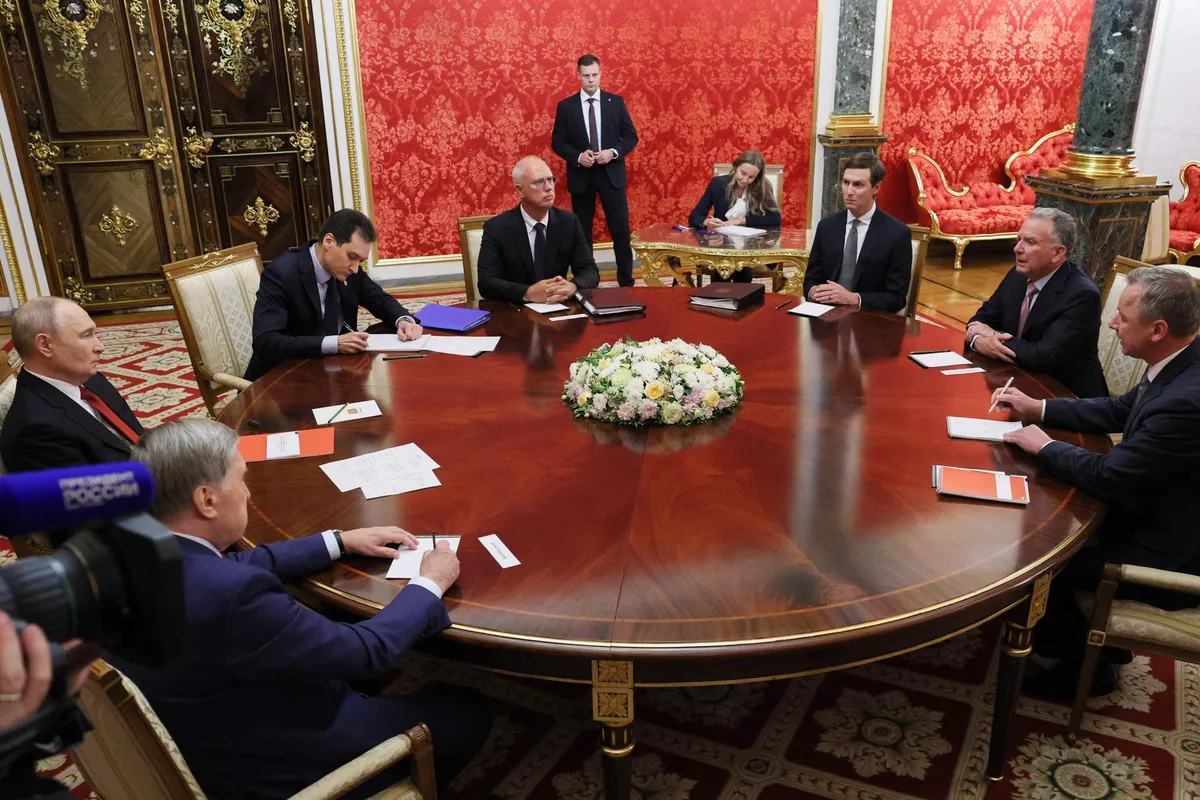 Des émissaires de Donald Trump à Moscou et Kiev. Pour quel résultat ?