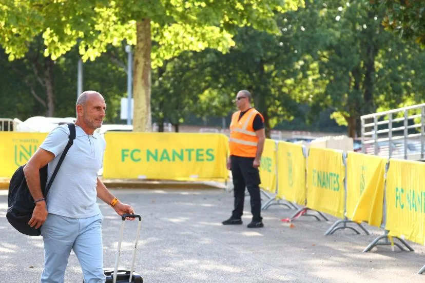 Der Zakarian écarté, Poirier en approche