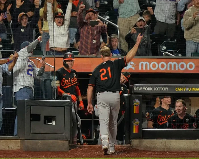 Mets fans celebrate home run against own team as returning hero Alonso goes yard