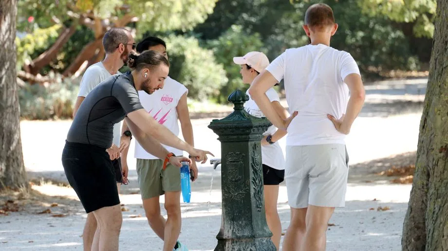 Canicule : 64 départements maintenus en vigilance orange ce dimanche