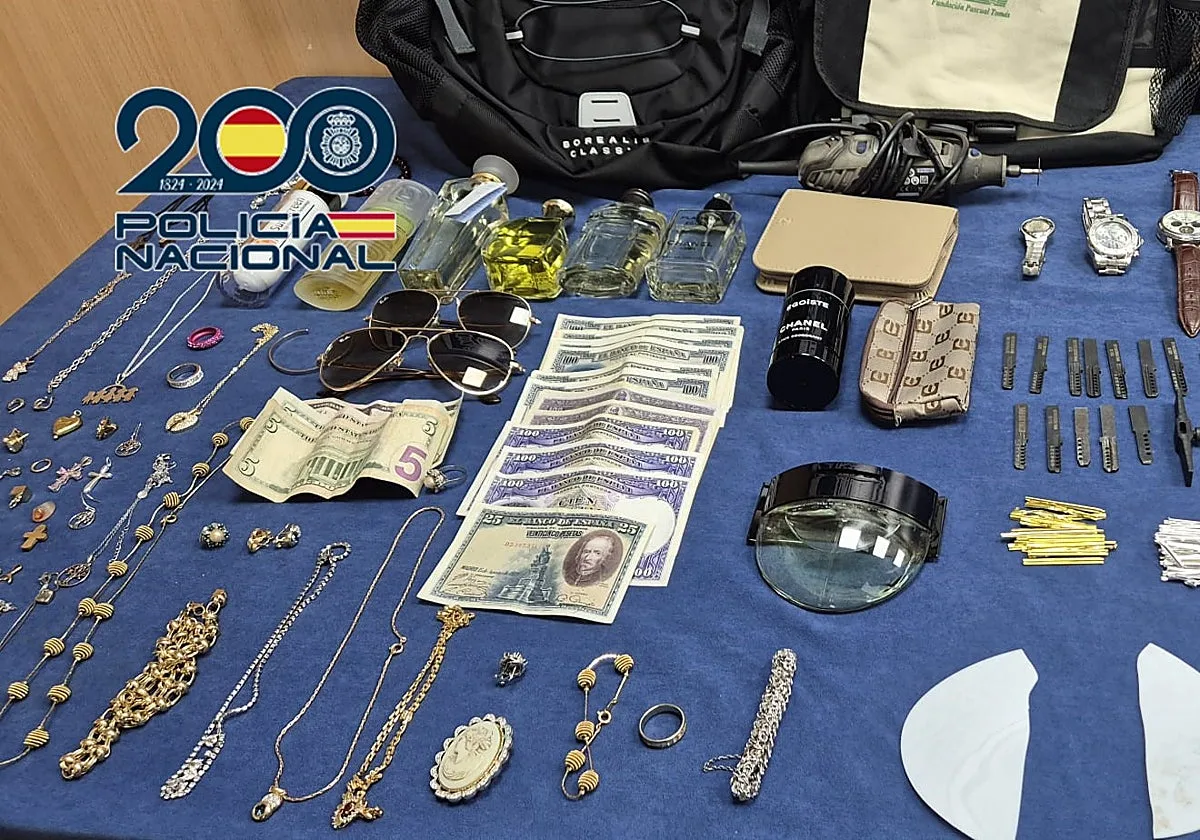 Detenidos in fraganti cuatro ladrones que copiaban las llaves de las viviendas en 30 segundos