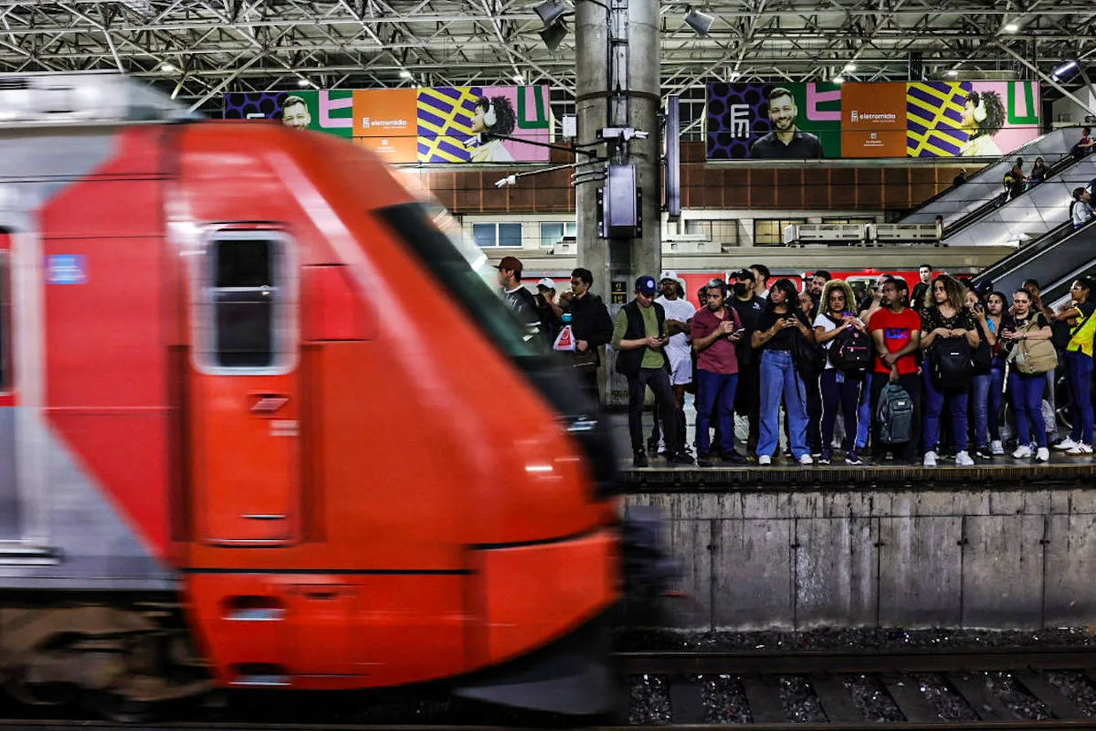 Alesp aprova absorção de ferroviários da CPTM por outros órgãos do governo estadual