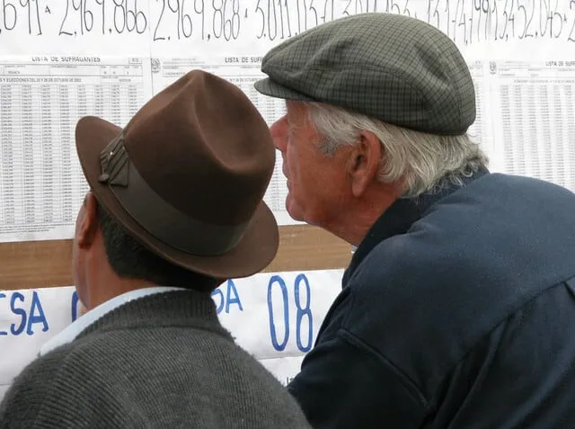 Pago de pensiones y de salud en Colombia estarían en problemas ante el envejecimiento de la población, advierte estudio del Banco de la República