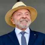 AtlasIntel/Bloomberg: Lula lidera com 43,4%, mas recua; Flávio tem 33,7% no primeiro turno