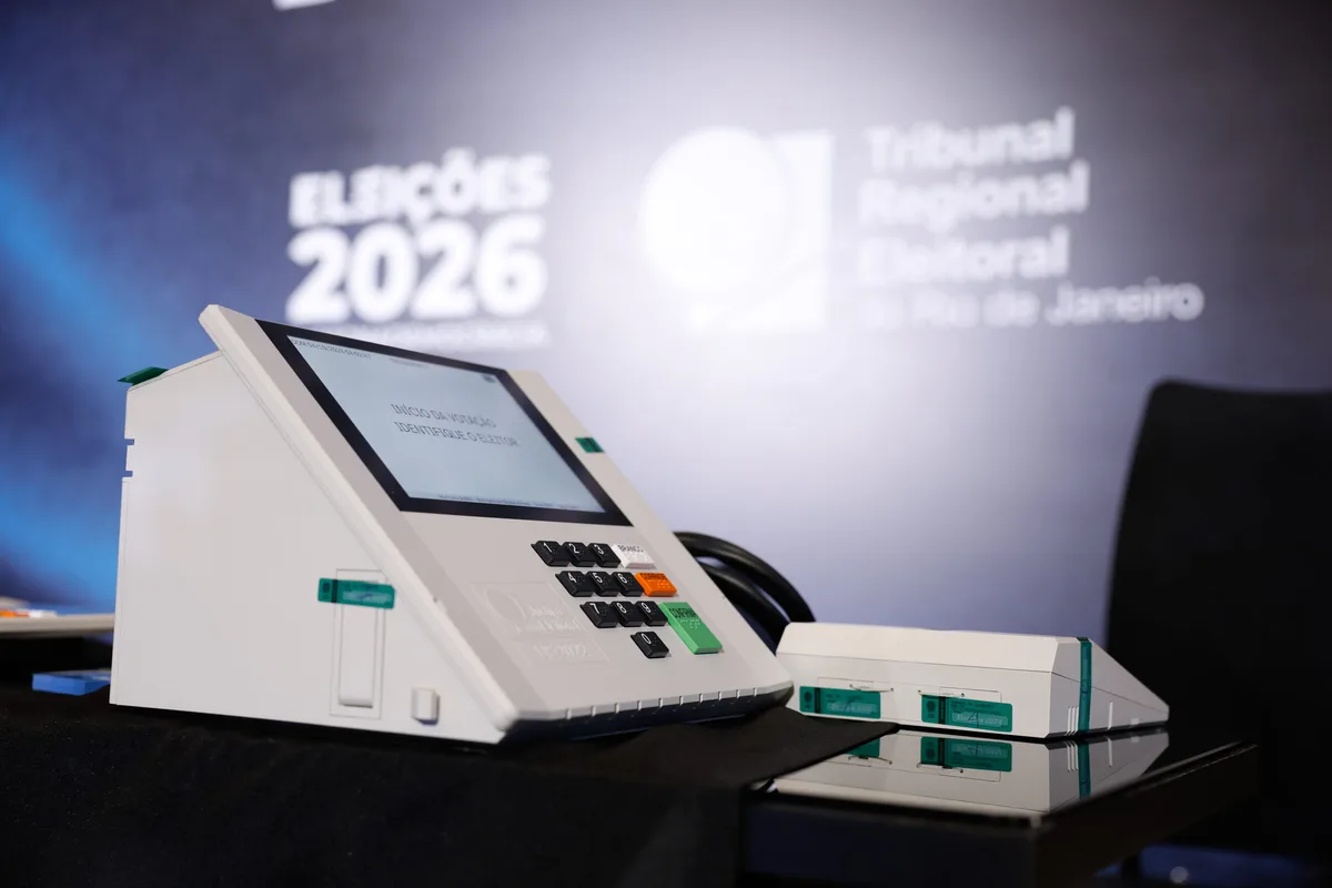 Mais de 900 candidatos mudaram declaração de cor entre 2022 e 2026