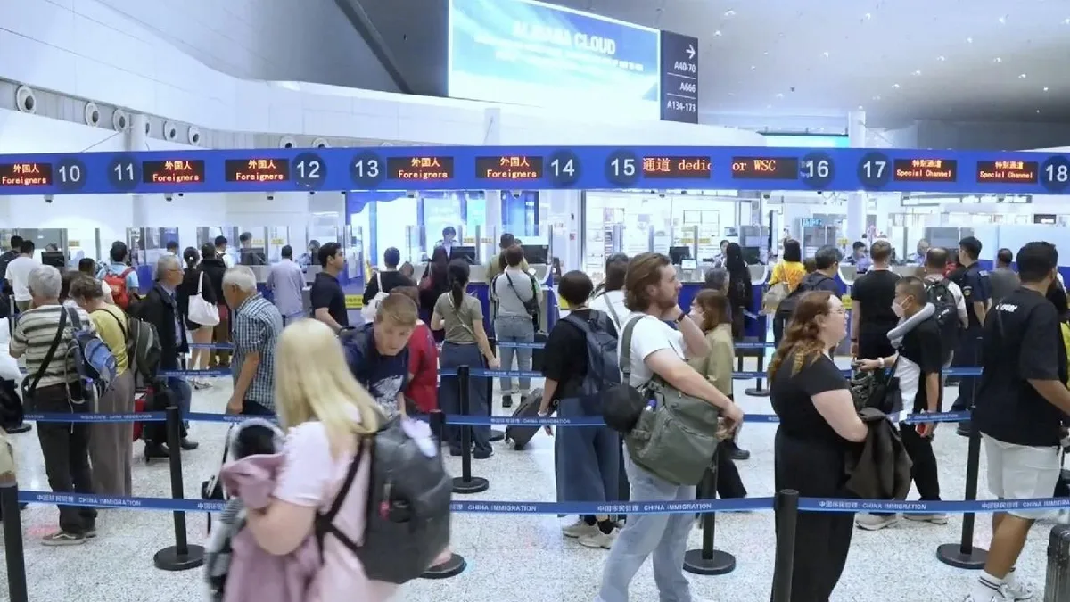Visa-free policies boost China's inbound tourism for National Day
