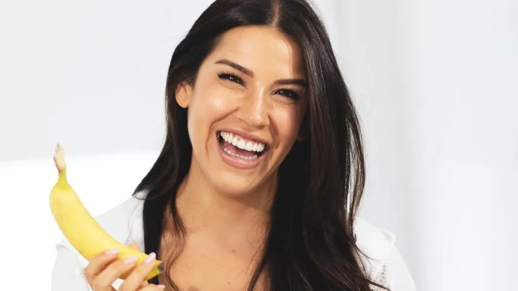 María Pérez Espín, experta en nutrición: "Parece un tiramisú, pero es una receta saludable con yogur natural y tortitas"