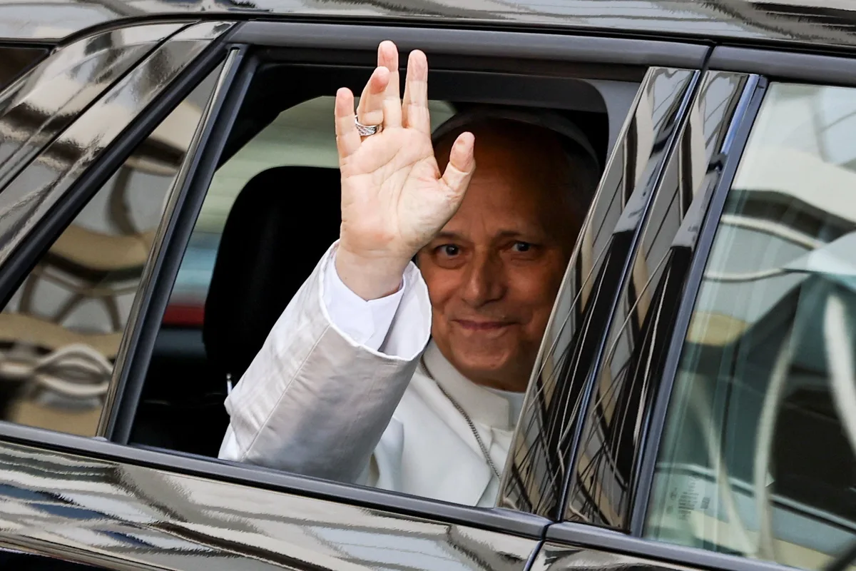 Papa Leão XIV deve receber alta do hospital neste sábado, diz Vaticano