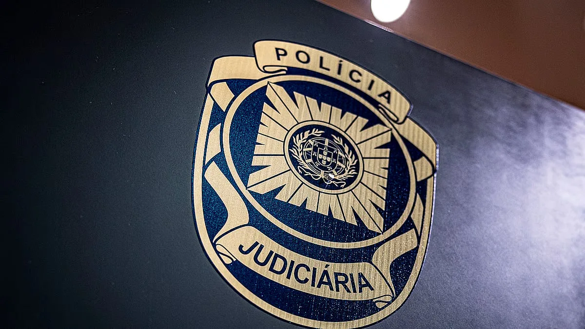 Um morto e dois detidos em operação conjunta ao largo de Faro