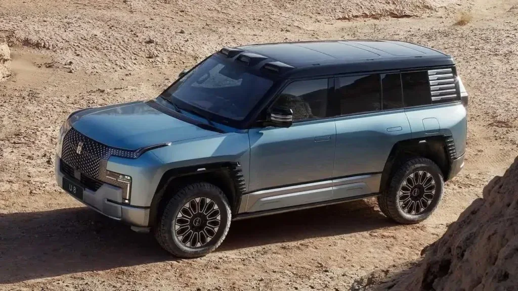 Carro que flutua durante enchentes já tem data para chegar ao Brasil