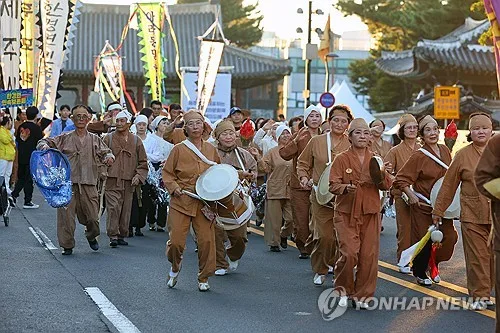 제주 전통축제 '탐라문화제' 개막…전국체전 연계